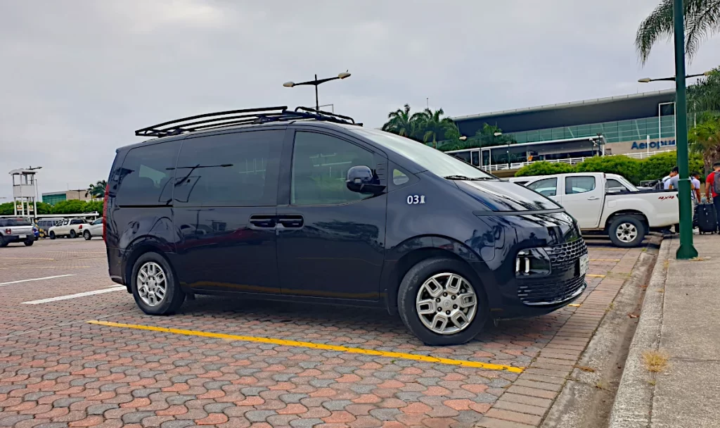 Alquiler de furgonetas, vans, minivan, minibus, bus en Guayaquil Guayarent